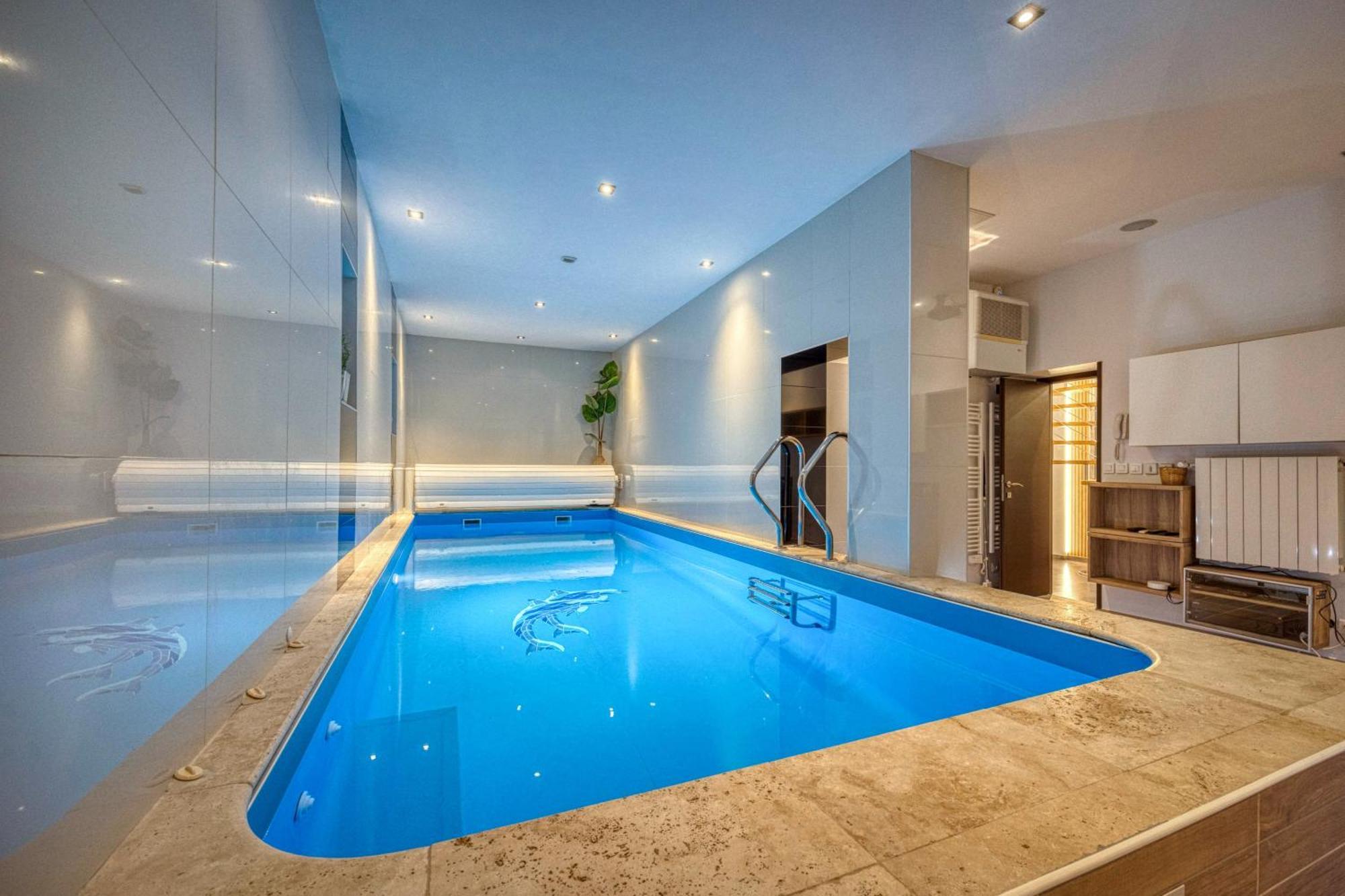 La Villa - Piscine / Karaoke / Jeux Фонтен Экстерьер фото